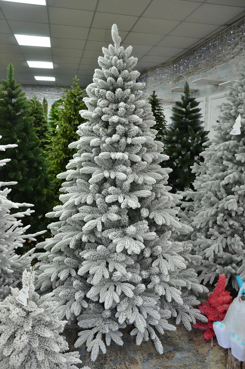 Что не елка, то шедевр. Российский производитель Max Christmas (Макс Кристмас) лидирует.